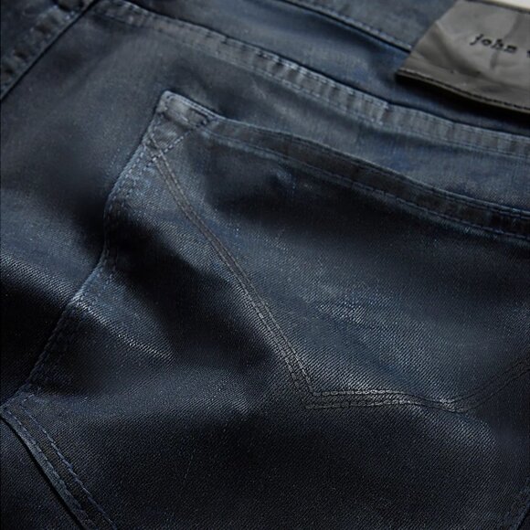 John Varvatos Men's J702 Slim Straight Coated Denim Jeans Edgy Vibe Ink Blue - Picture 2 of 3
